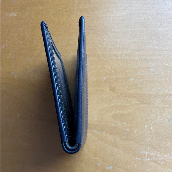 Navy / Grey Leather RFID Wallet - Picture 8 of 10
